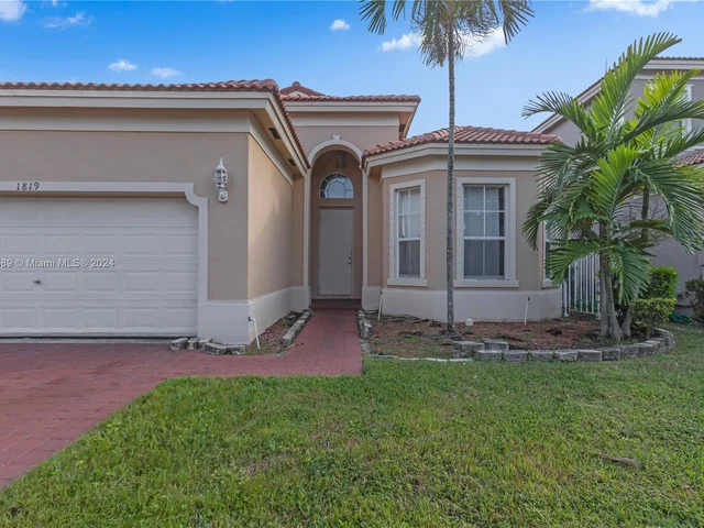 1819 NE 37th Pl, Homestead FL 33033