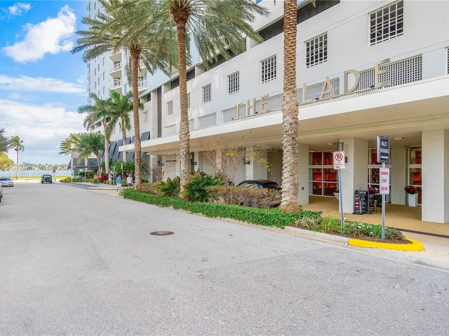 1551 N Flagler Dr # 818, West Palm Beach FL 33401