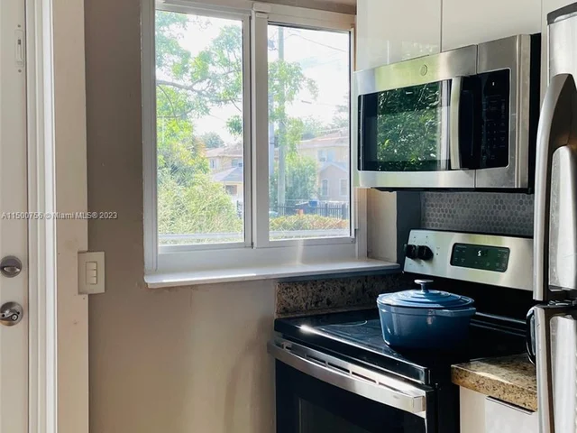 1520 NW 62nd Ter, Miami FL 33147