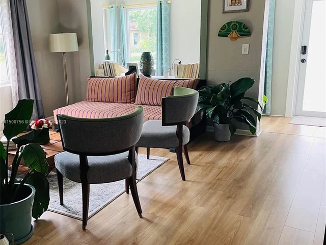 1520 NW 62nd Ter, Miami FL 33147