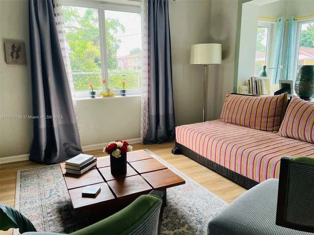 1520 NW 62nd Ter, Miami FL 33147