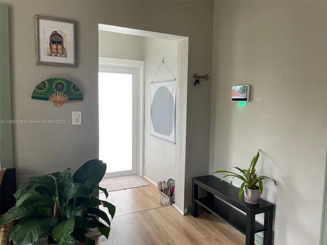 1520 NW 62nd Ter, Miami FL 33147