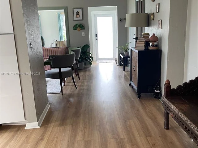 1520 NW 62nd Ter, Miami FL 33147