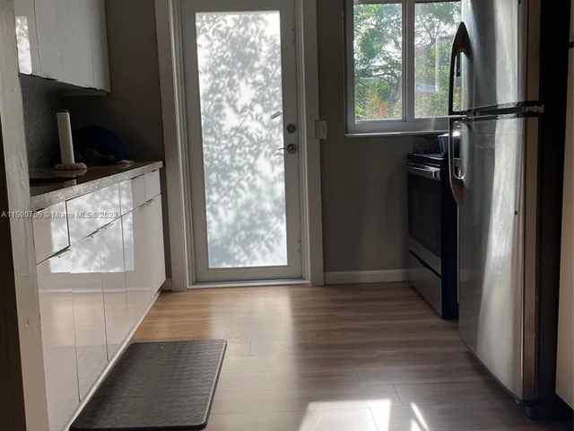 1520 NW 62nd Ter, Miami FL 33147