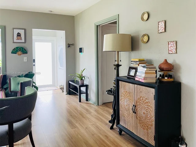 1520 NW 62nd Ter, Miami FL 33147