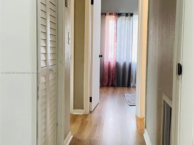 1520 NW 62nd Ter, Miami FL 33147