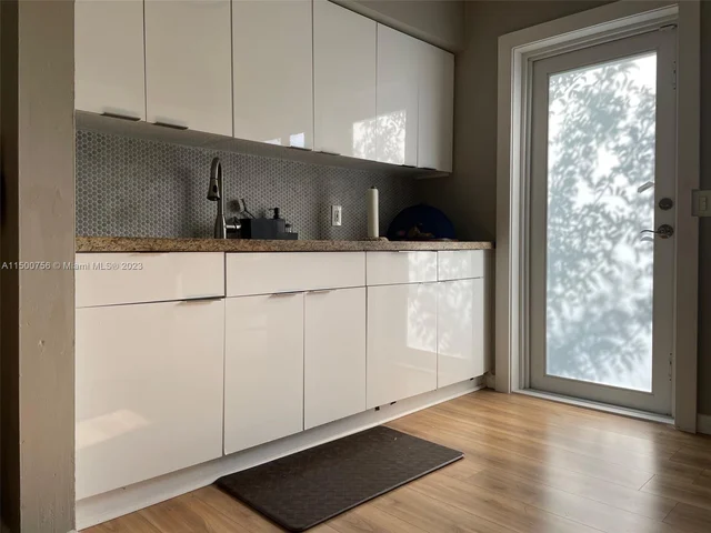 1520 NW 62nd Ter, Miami FL 33147