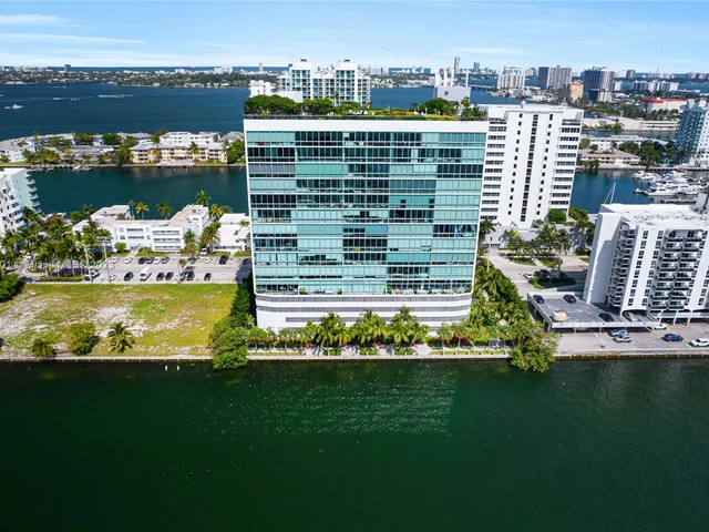 7934 West Dr # 901, North Bay Village FL 33141