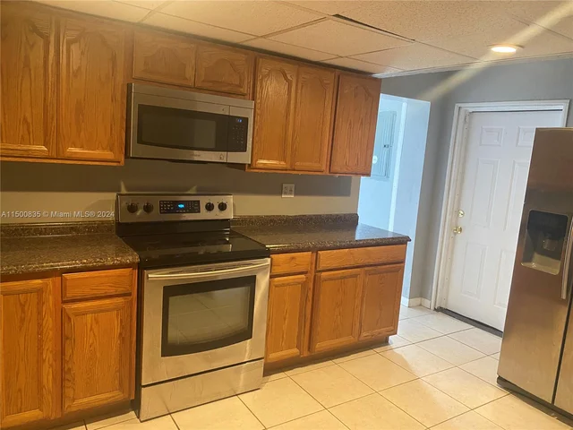 2644 NW 61st Ave, Margate FL 33063