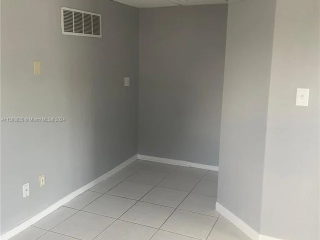 2644 NW 61st Ave, Margate FL 33063