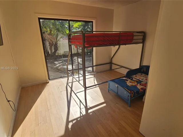 2408 Raleigh St, Hollywood FL 33020