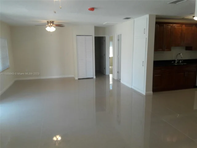 335 SW 18th Ave, Fort Lauderdale FL 33312