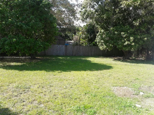 335 SW 18th Ave, Fort Lauderdale FL 33312