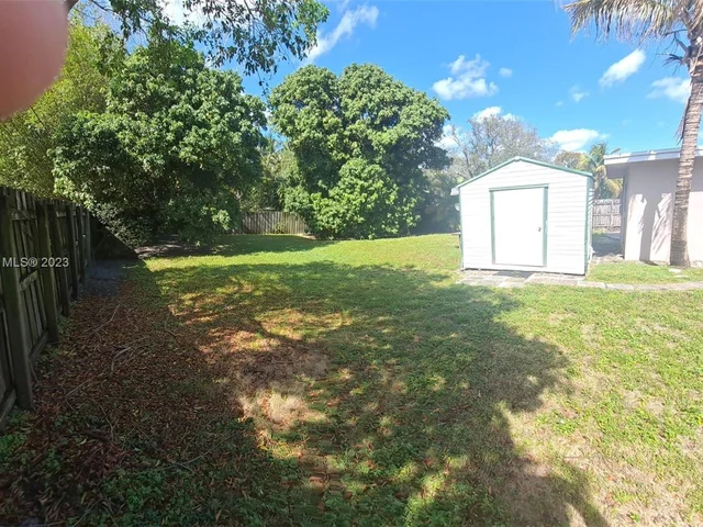 335 SW 18th Ave, Fort Lauderdale FL 33312