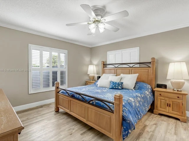 2450 SW 102nd Pl, Miami FL 33165