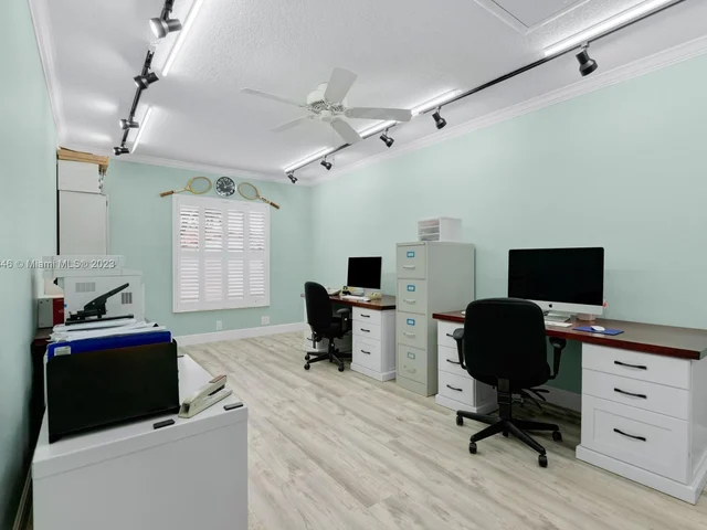 2450 SW 102nd Pl, Miami FL 33165