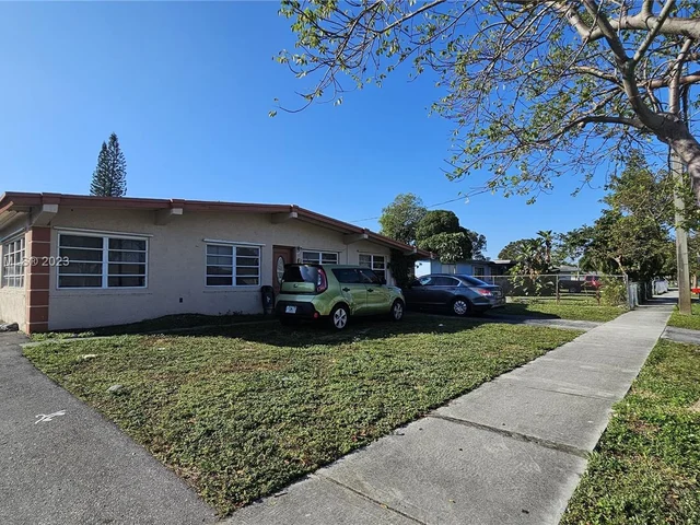3250 NW 4th St, Lauderhill FL 33311