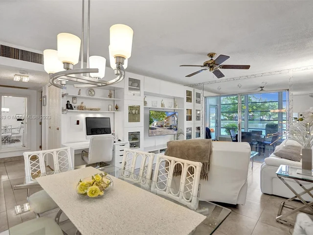 3530 NW 52nd Ave # 409, Lauderdale Lakes FL 33319