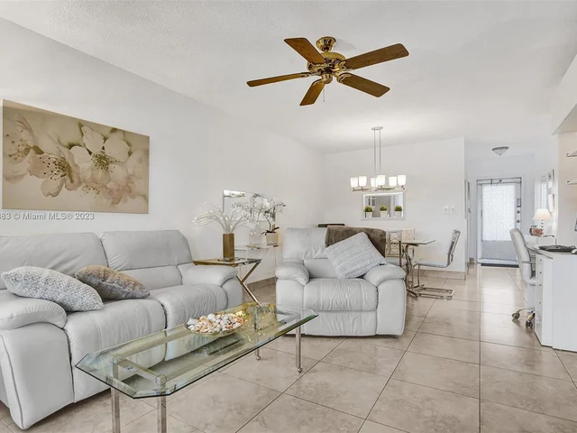 3530 NW 52nd Ave # 409, Lauderdale Lakes FL 33319