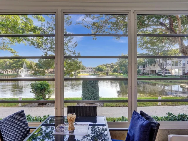 3530 NW 52nd Ave # 409, Lauderdale Lakes FL 33319