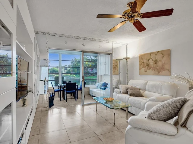 3530 NW 52nd Ave # 409, Lauderdale Lakes FL 33319