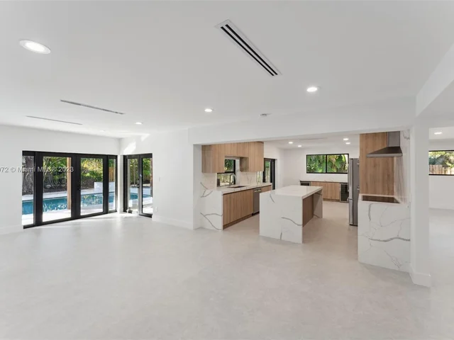 11340 SW 74th Ct, Pinecrest FL 33156