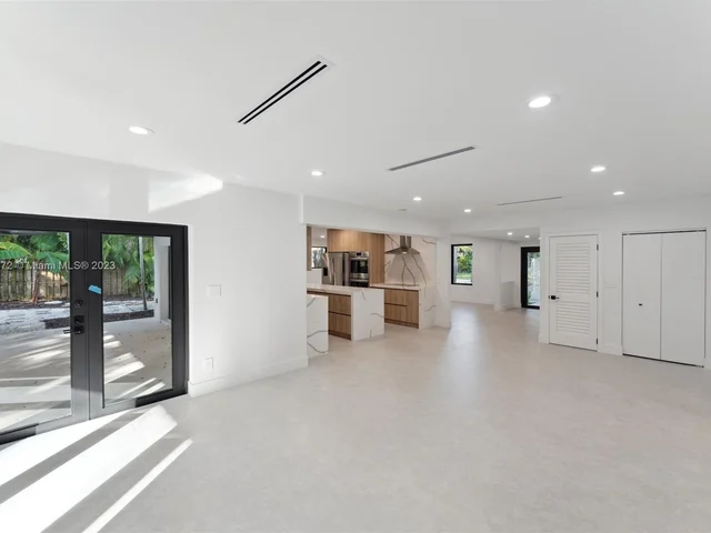 11340 SW 74th Ct, Pinecrest FL 33156