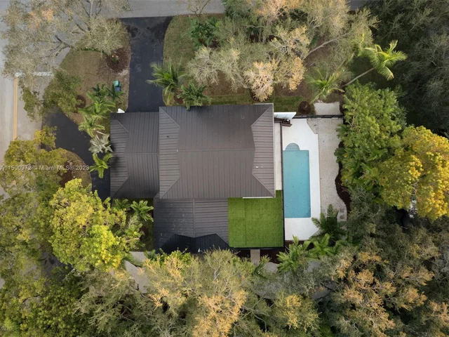 11340 SW 74th Ct, Pinecrest FL 33156