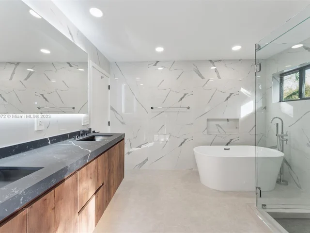 11340 SW 74th Ct, Pinecrest FL 33156