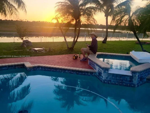 1688 NW 144th Way, Pembroke Pines FL 33028