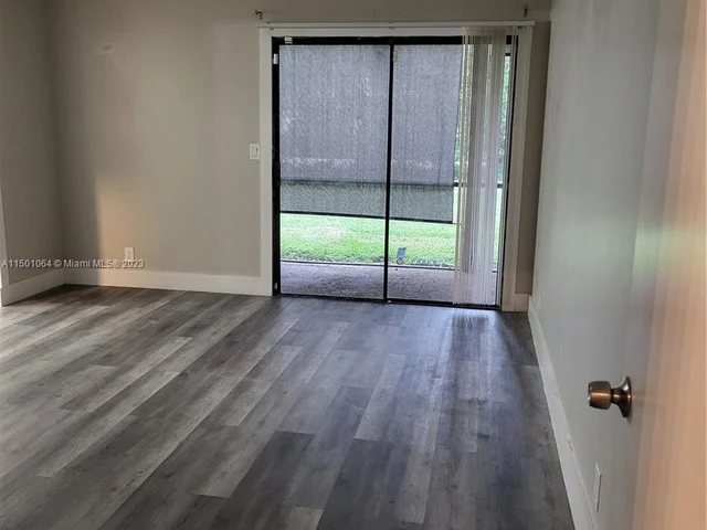 6193 Pine Tree Ln # C, Tamarac FL 33319