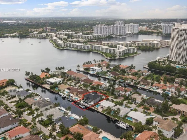 3380 NE 170th St, North Miami Beach FL 33160