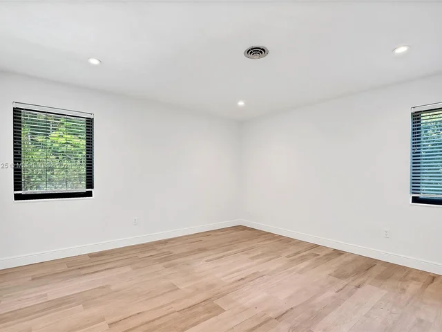 8845 SW 161st St, Palmetto Bay FL 33157