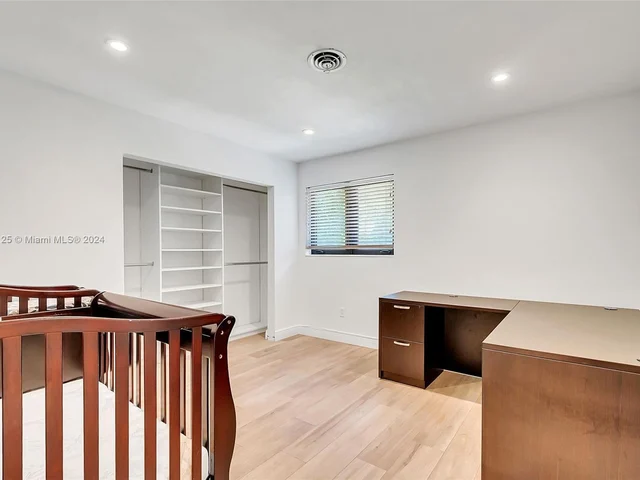 8845 SW 161st St, Palmetto Bay FL 33157