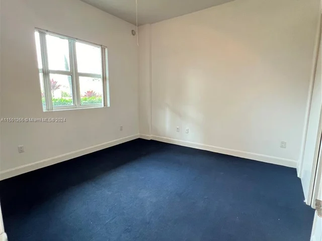 15051 Royal Oaks Ln # 103, North Miami FL 33181