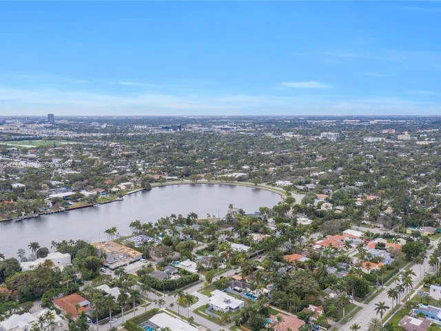 1101 Van Buren St, Hollywood FL 33019