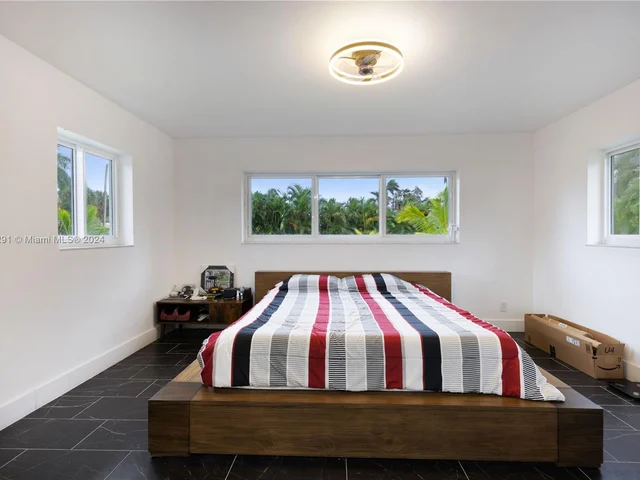 1101 Van Buren St, Hollywood FL 33019