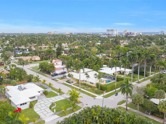 1101 Van Buren St, Hollywood FL 33019