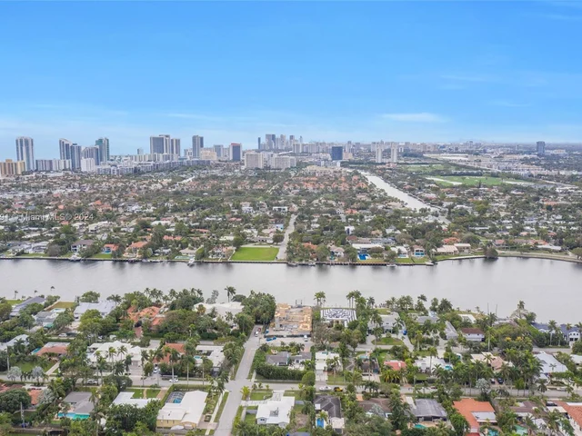 1101 Van Buren St, Hollywood FL 33019