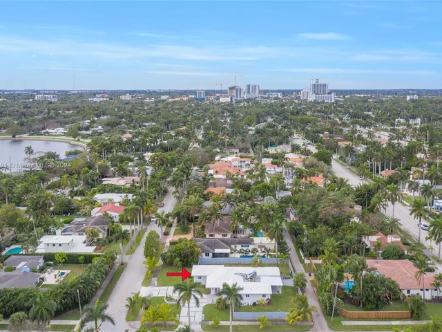 1101 Van Buren St, Hollywood FL 33019