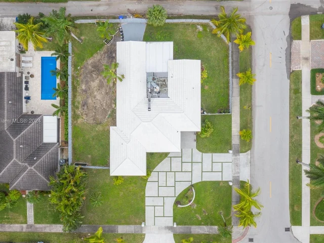 1101 Van Buren St, Hollywood FL 33019