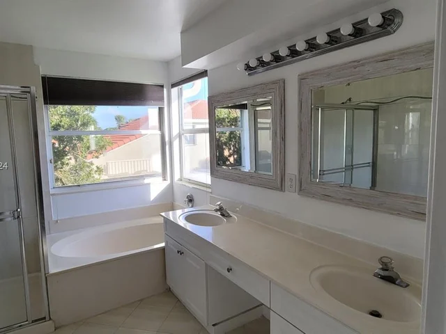 8233 White Rock Cir, Boynton Beach FL 33436