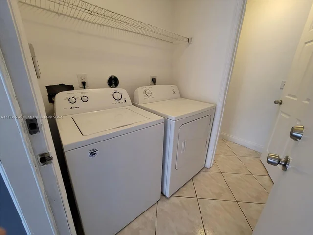 8233 White Rock Cir, Boynton Beach FL 33436