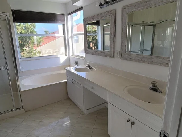 8233 White Rock Cir, Boynton Beach FL 33436