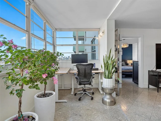 5 Island Ave # 8A, Miami Beach FL 33139