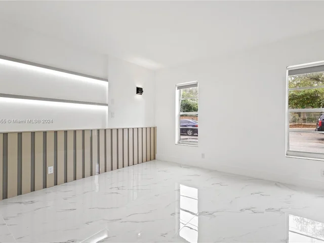 215 NE 16th Ave # 105, Fort Lauderdale FL 33301