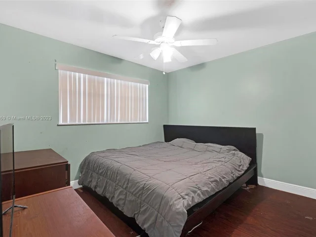 12 Meacham Ln # 12, Tamarac FL 33319