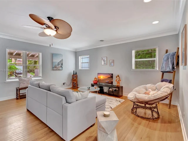 515 SW 9th St # 515, Fort Lauderdale FL 33315