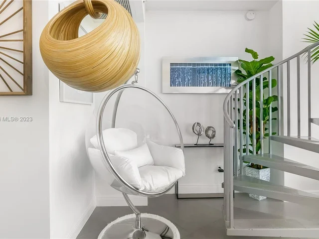 888 Biscayne Blvd # 905, Miami FL 33132