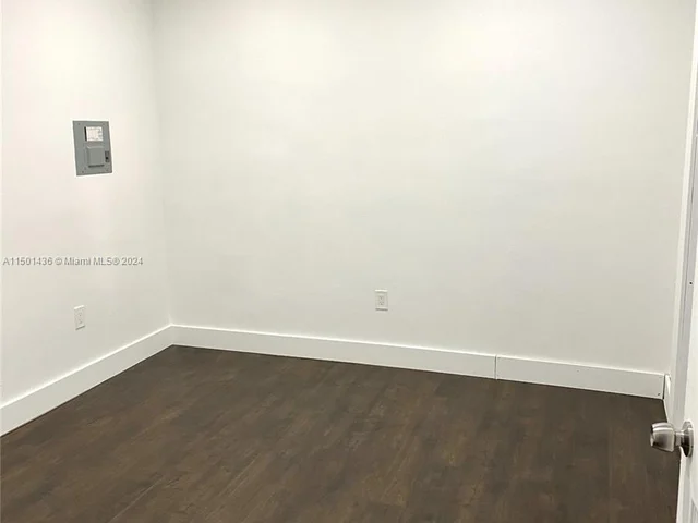 923 SW 13th Ct, Miami FL 33135